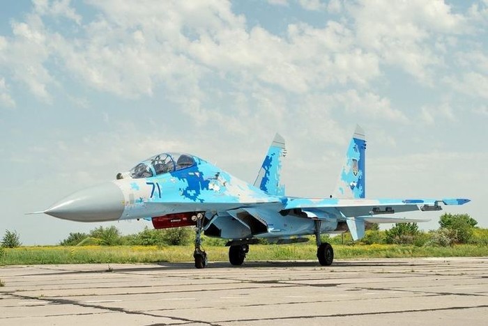 Máy bay chiến đấu Su-27 Ukraine