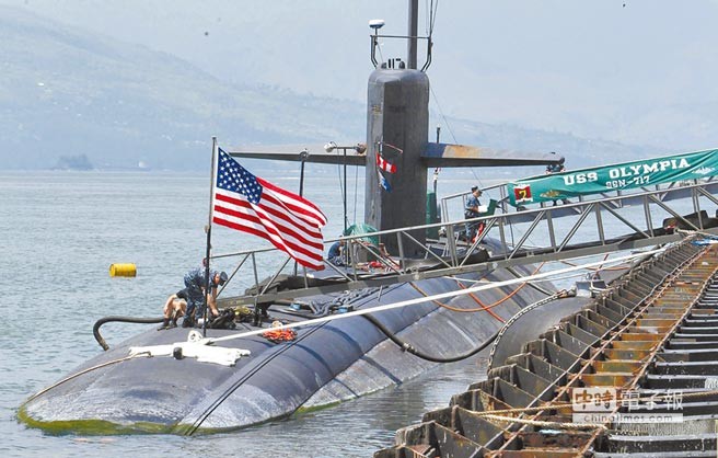 Tàu ngầm hạt nhân tấn công USS Olympia Mỹ tại vịnh Subic, Philippines vào ngày 8 tháng 10 năm 2012