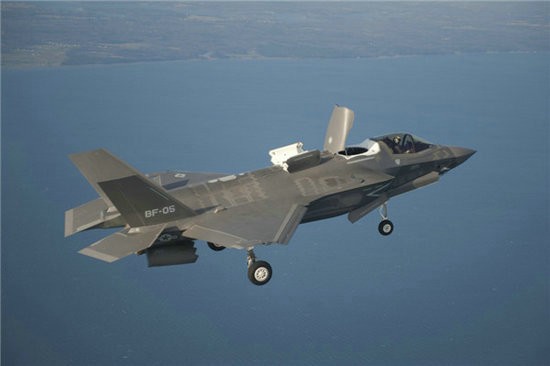 Máy bay chiến đấu F-35 BF-05 bay thử