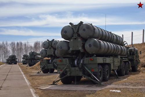 Tên lửa phòng không S-400 Nga