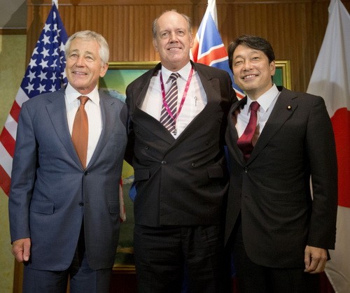 Bộ trưởng Quốc phòng 3 nước Mỹ-Australia-Nhật Bản bên lề Đối thoại Shangri-La 2014