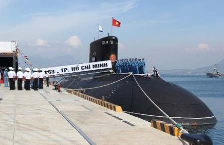 Tàu ngầm HQ 183 TP.Hồ Chí Minh tại Lễ thượng cờ quốc gia