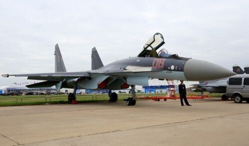 Máy bay chiến đấu Su-35 Nga