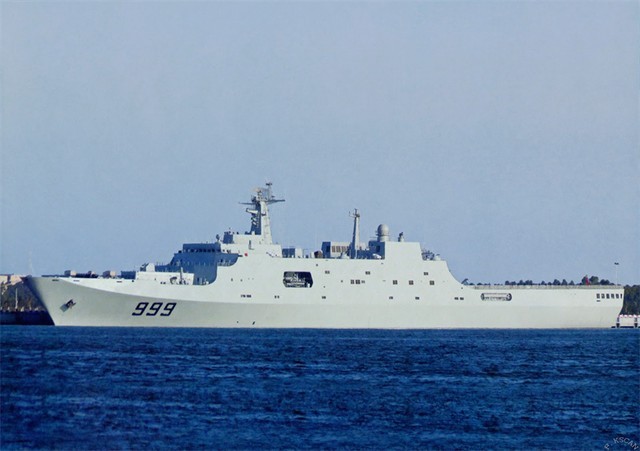Ngày 14 tháng 5 năm 2014, Cảnh sát biển Việt Nam phát hiện tàu đổ bộ Tĩnh Cương Sơn (999) và Côn Lôn Sơn (998) đều thuộc Type-071, Hạm đội Nam Hải, Hải quân Trung Quốc, xuất hiện quanh giành khoan 981 tại vùng đặc quyền kinh tế, thềm lục địa của Việt Nam.