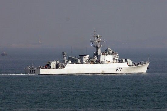 Tàu hộ vệ Type 053H2 số hiệu F17 (mạng sina Trung Quốc)