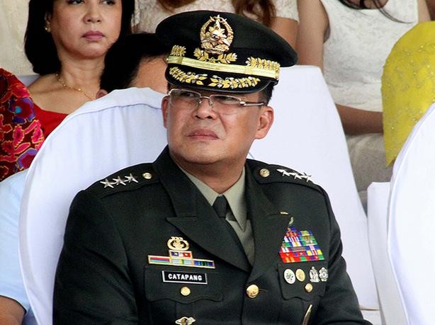 Tổng tham mưu trưởng Quân đội Philippines Gregorio Pio Catapang