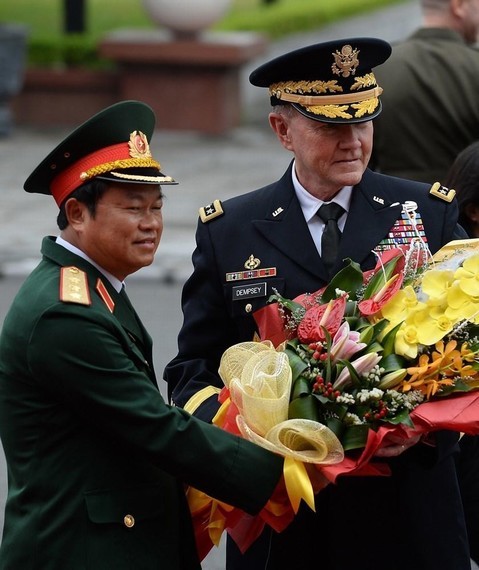 Tháng 8, Chủ tịch Hội đồng Tham mưu trưởng Liên quân Mỹ thăm Việt Nam (ảnh tư liệu)