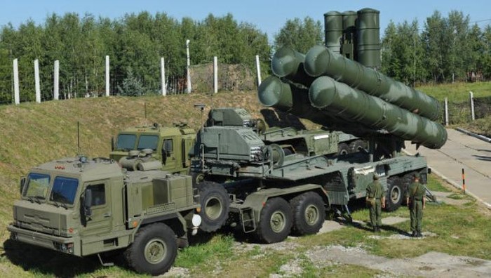 Tên lửa phòng không S-400 Triumf Nga