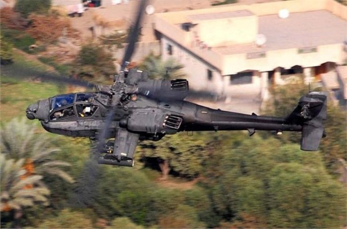 Máy bay trực thăng vũ trang Apache Lục quân Mỹ tham chiến ở Iraq
