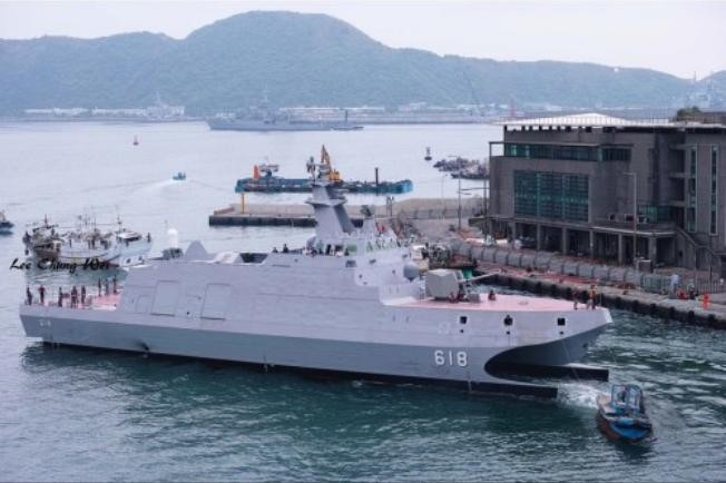 Tàu hộ vệ tên lửa hạng nhẹ tàng hình lớp Đà Giang do Đài Loan tự chế tạo