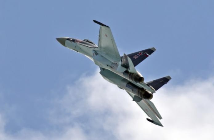 Máy bay chiến đấu Su-35 Nga