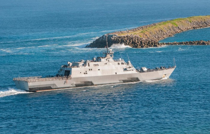 Tàu tuần duyên USS Fort Worth LCS 3 của Hải quân Mỹ