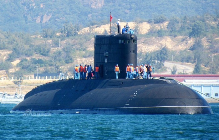 Tàu ngầm thông thường lớp Kilo do Nga chế tạo