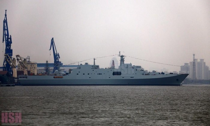 Ngày 22 tháng 1 năm 2015, tàu đổ bộ cỡ lớn Type 071 thứ tư hạ thủy