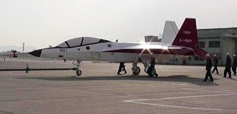 Máy bay nguyên mẫu thử nghiệm công nghệ ATD-X Nhật Bản