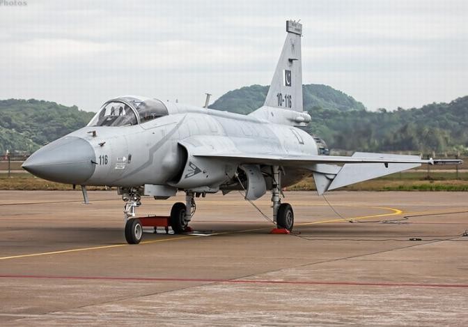 Máy bay chiến đấu hạng nhẹ JF-17 của Không quân Pakistan