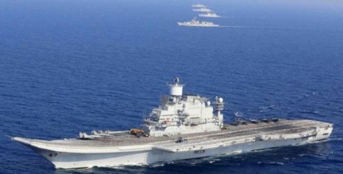 Tàu sân bay INS Vikramaditya của Hải quân Ấn Độ trong một cuộc diễn tập