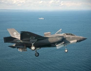 Máy bay chiến đấu tàng hình F-35B do Mỹ chế tạo