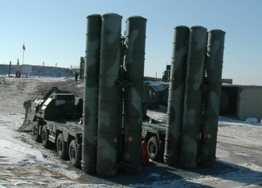 Hệ thống tên lửa phòng không S-300 Nga