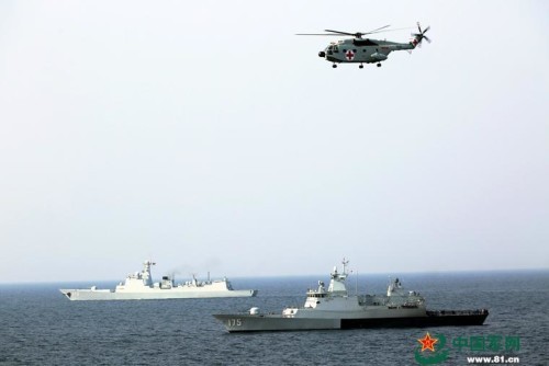 Từ ngày 17 đến ngày 22 tháng 9 năm 2015, Quân đội Trung Quốc và Malaysia tiến hành diễn tập thực binh liên hợp ở eo biển Malacca