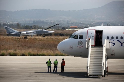 Máy bay chiến đấu Nga triển khai không kích ở Syria