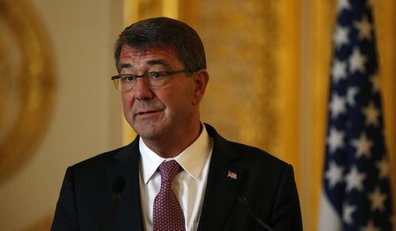 Bộ trưởng Quốc phòng Mỹ Ashton B. Carter