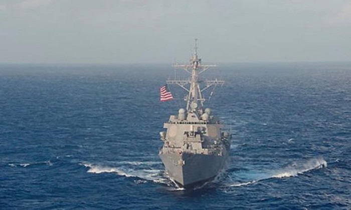 Ngày 27 tháng 10 năm 2015, tàu khu trục USS Lassen DDG-82 Hải quân Mỹ đi vào vùng biển 12 hải lý của đá ngầm do Trung Quốc xâm chiếm của Việt Nam ở quần đảo Trường Sa.