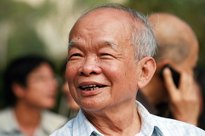 Nhà văn Nguyên Ngọc ủng hộ cách ra đề của Trường ĐH FPT.