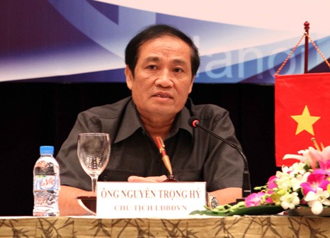 Chủ tịch Nguyễn Trọng Hỷ cho biết VFF rất ủng hộ VPF nhưng khi nào tiến hành chuyển giao thì còn phải xem xét.