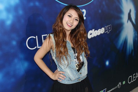 Hoàng Thị Thu Trang – thí sinh từng nhận vé vàng tại Vietnam Idol 2010 đã có khởi đầu ấn tượng khi trở lại mùa thi thứ 4 của cuộc thi này. Từ phong cách đến cách chọn bài hát, Trang đã cho thấy sự tiến bộ rõ nét của mình sau 2 năm.
