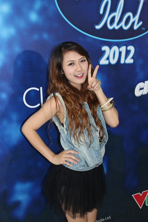 Hình ảnh của cô gái Đà Nẵng năng động, tài năng thể hiện ca khúc “Tuổi 20” đầy ấn tượng đã giúp Trang nhận được 1 trong 5 vé vàng tại Đà Nẵng.