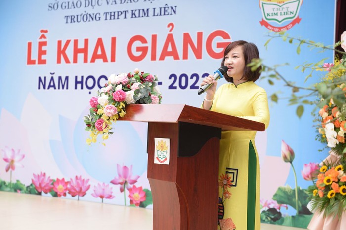 Cô Nguyễn Thị Hiền, Hiệu trưởng Trường Trung học phổ thông Kim Liên, Hà Nội. (Ảnh: Website nhà trường)