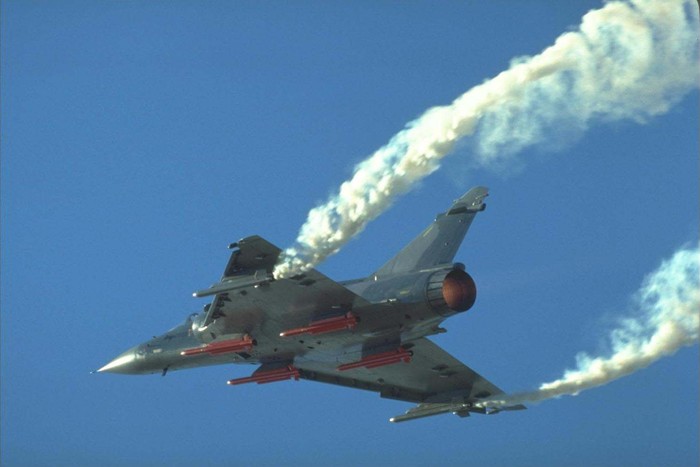 Máy bay Mirage 200-5 do Pháp sản xuất