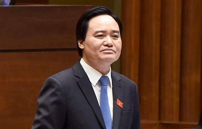 Bộ trưởng Phùng Xuân Nhạ trả lời chất vấn trước Quốc hội. (Ảnh: Bộ Giáo dục và Đào tạo)