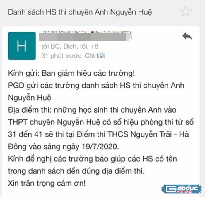 Hơn 23 giờ ngày 18/7, các nhà trường ở quận Cầu Giấy Hà Nội nhận được tin nhắn từ phía Phòng giáo dục và Đào tạo Cầu Giấy về sự thay đổi địa điểm thi môn chuyên Anh vào sáng 19/7.