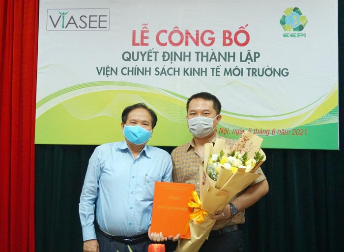 Thạc sỹ, Nhà báo Phan Chí Hiếu giữ chức danh Chủ tịch Hội đồng Quản lý EEPI.