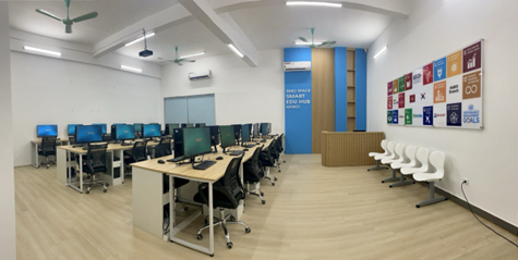 Trung tâm giáo dục số “Smart Edu Hub – Inno Space” số 1 được đặt tại Chương trình Học viện Công nghệ BKACAD – tầng 2, nhà A17, Tạ Quang Bửu, Hai Bà Trưng, Hà Nội.