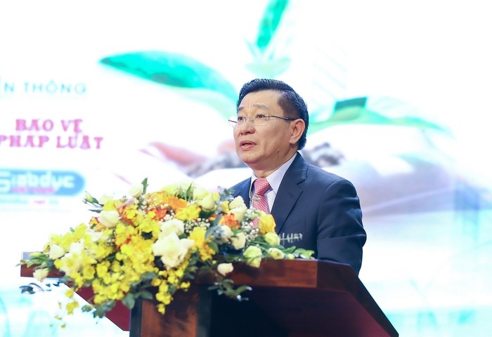 PGS.TS Hoàng Anh Huy - Hiệu trưởng trường Đại học Tài nguyên và Môi trường Hà Nội phát biểu tại buổi Lễ.