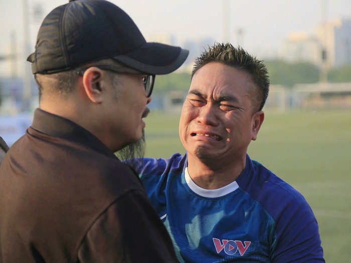 Thủ môn Xuân Hậu - đội VOV vỡ òa cảm xúc, ăn mừng chiến thắng sau khi giành chức vô địch. Thủ môn Xuân Hậu - đội VOV vỡ òa cảm xúc, ăn mừng chiến thắng sau khi giành chức vô địch.