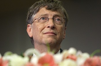 Báo cáo về tài sản toàn cầu của Credit Suisse chỉ ra, số tỷ phú châu Á đang có xu hướng tăng, và tăng từ 245 tỷ phú năm 2010 lên 351 năm 201, trong khi châu Âu chỉ có 251 tỷ phú, Nam Mỹ 332 tỷ phú. (Trong ảnh: Bill Gates: Tổng tài sản: 62,4 tỷ USD. (Quốc tịch: Mỹ) Nhà sáng lập Microsoft sau khi rời tập đoàn vẫn nắm 6% cổ phần trong công ty phần mềm lớn nhất thế giới này. Phần tài sản còn lại của Bill Gates nằm ở công ty đầu tư Cascade. Đến nay, tỷ phú này đã dành hơn 20 tỷ cho hoạt động từ thiện). )