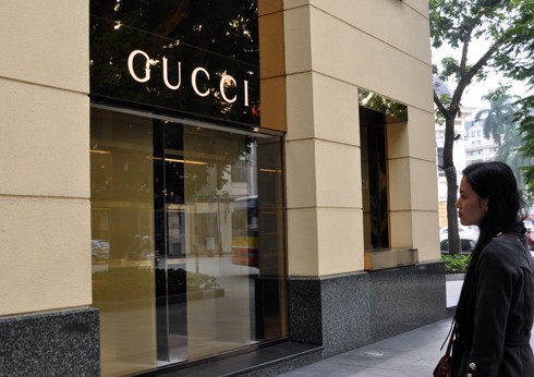 Sự cố của Milano - Gucci xảy ra đã khá lâu, nhưng đến nayvẫn có khách đến cửa hàng.