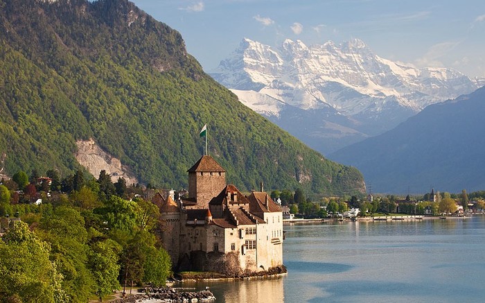 Chateau Chillon, Thụy Sĩ.