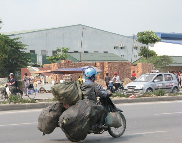 Xe khổ, người cũng khổ