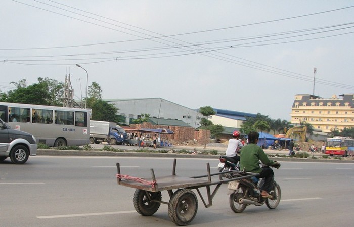 Xe ba gác tự chế, lái xe nhanh, vượt ẩu hay quá tốc độ cho phép là nguyên nhân trực tiếp gây ra các vụ tai nạn tang thương, dễ dẫn đến tử vong nhất.