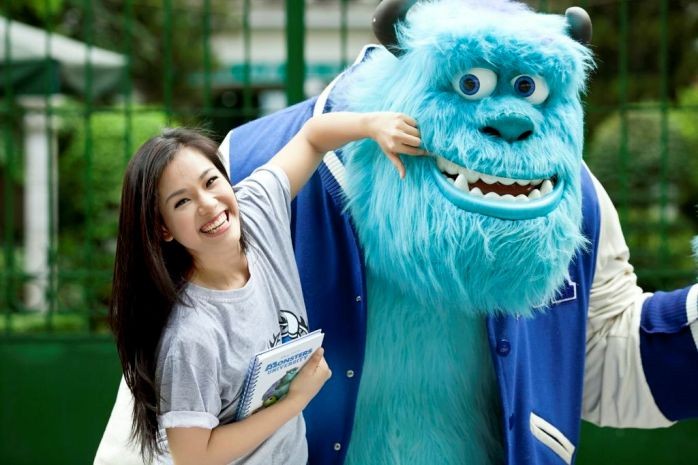 Phương Vy cũng tỏ ra rất thân thiện với Sulley