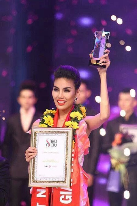 Ngay sau khi giành giải Vàng siêu mẫu Việt Nam 2013, tới đây Lan Khuê sẽ cùng make up Thông Bảo tham dự giải thưởng bình bầu nghệ sĩ châu Á diễn ra vào đêm 30/10 tại Trung Quốc.