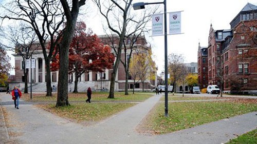 ĐH Harvard - ngôi trường danh giá hàng đầu thế giới.