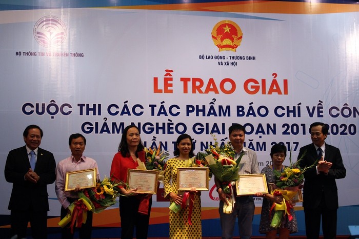 Nhiều tác phẩm đạt giải có nội dung sâu sắc và có ý nghĩa đối với cộng đồng (Ảnh: Lại Cường)