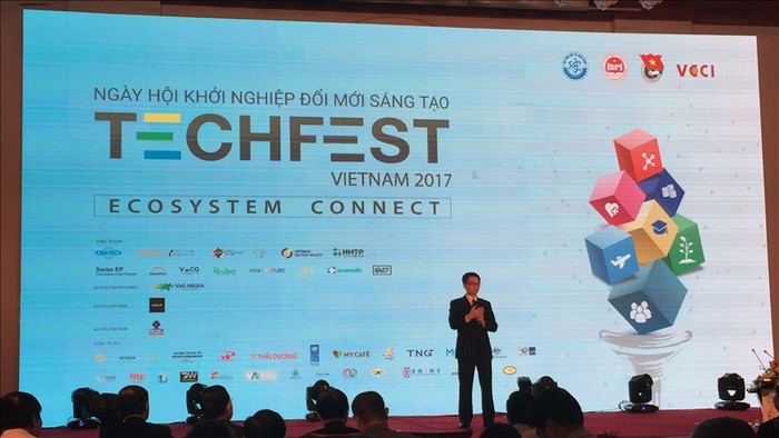 Phó Thủ tướng Vũ Đức Đam phát biểu tại Ngày hội khởi nghiệp đổi mới sáng tạo – Techfest 2017. (Ảnh: Ngọc Minh)
