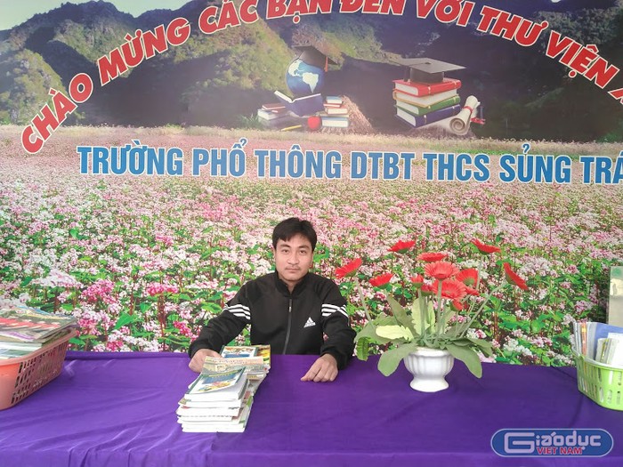 Thầy Đặng Trần Huân nguyện gắn bó với mảnh đất Sủng Trái, góp phần xây dựng nên lớp người mới nơi cao nguyên đá.